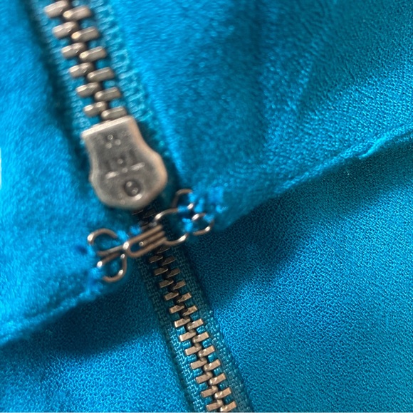 NWT Alice and Olivia “Adrianna” Faux Wrap Dress in Dark Turquoise - Picture 9 of 11